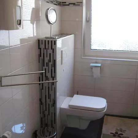Diamond House Deluxe 9 كوبلنس